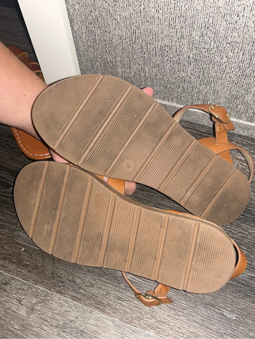 Cat & Jack Girls Brown Strappy Ankle Buckle Sandals